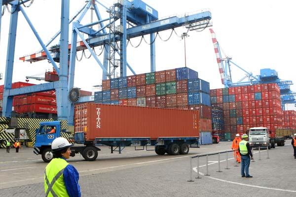 Puerto Cabello recibe 5.500 contenedores mensuales, con mayoría de carga asiática